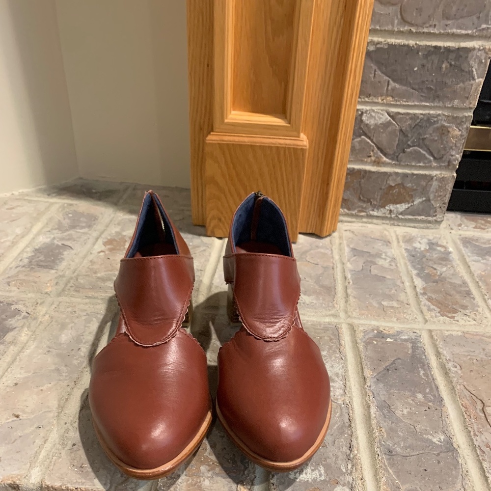 Rain Kiss Leather Booties By ELF shoes